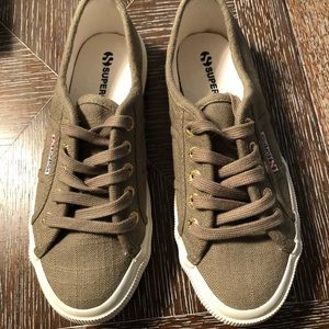 NWOT superga sneakers
